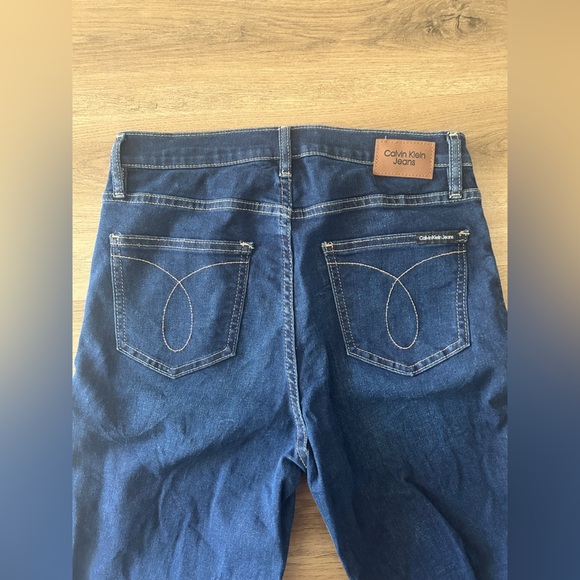 Calvin Klein Jeans Women’s Bootcut Dark Wash Denim Size 8/29– Like New - Picture 5 of 6